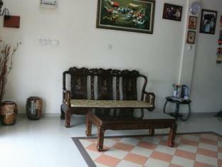 โรงแรมราฟาเยะห์ เซเรมบัน ภายนอก รูปภาพ